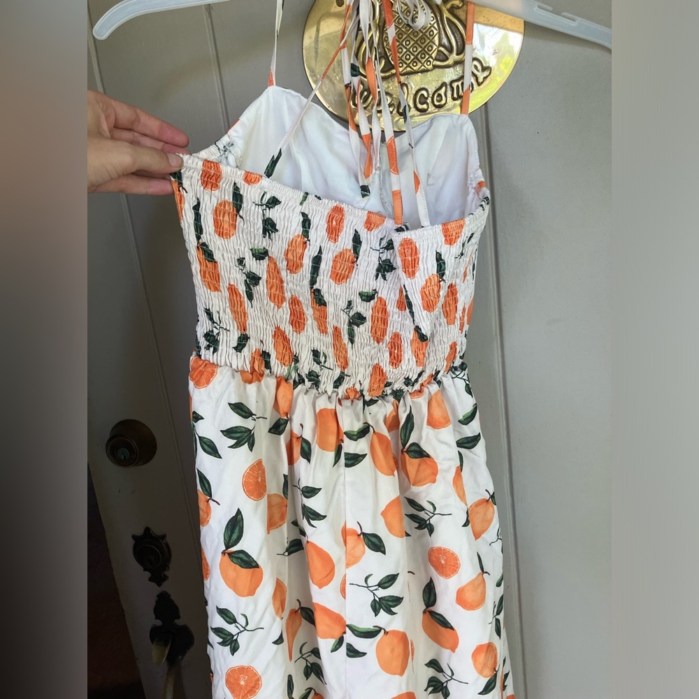 Structured pin up style dress with lemons and oranges - Picture 4 of 6
